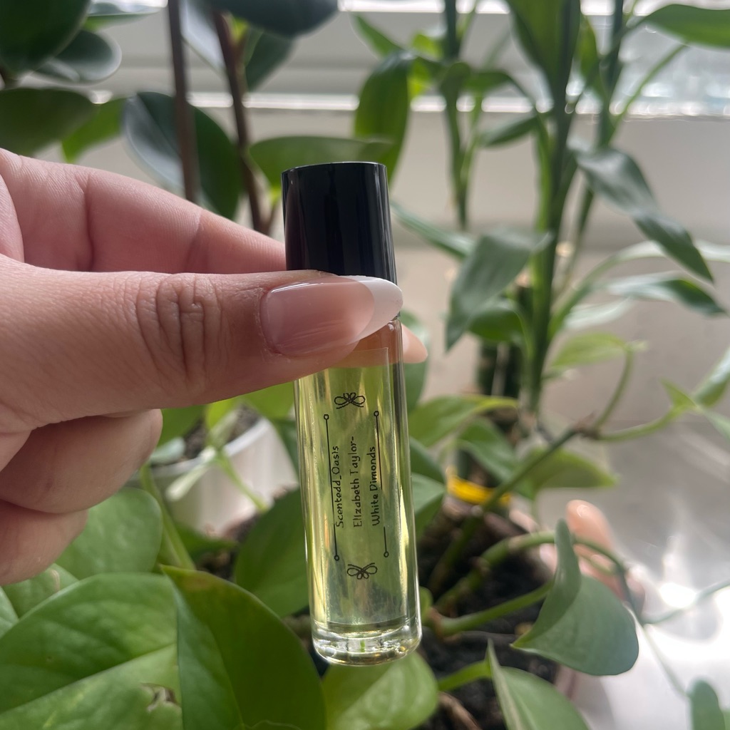 Elizabeth Taylor White Diamonds Roller Oil